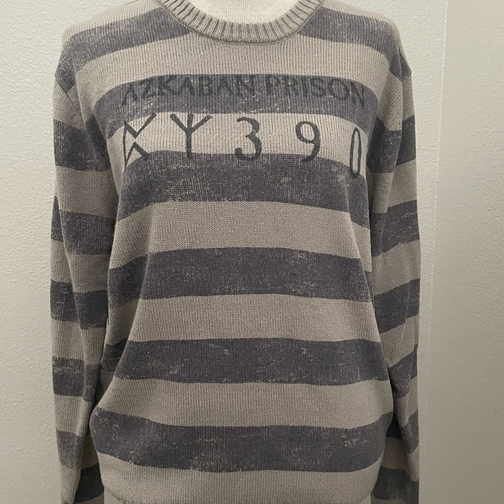 Harry Potter official prisoner of azkaban sweater. Two tone grey size M EUC